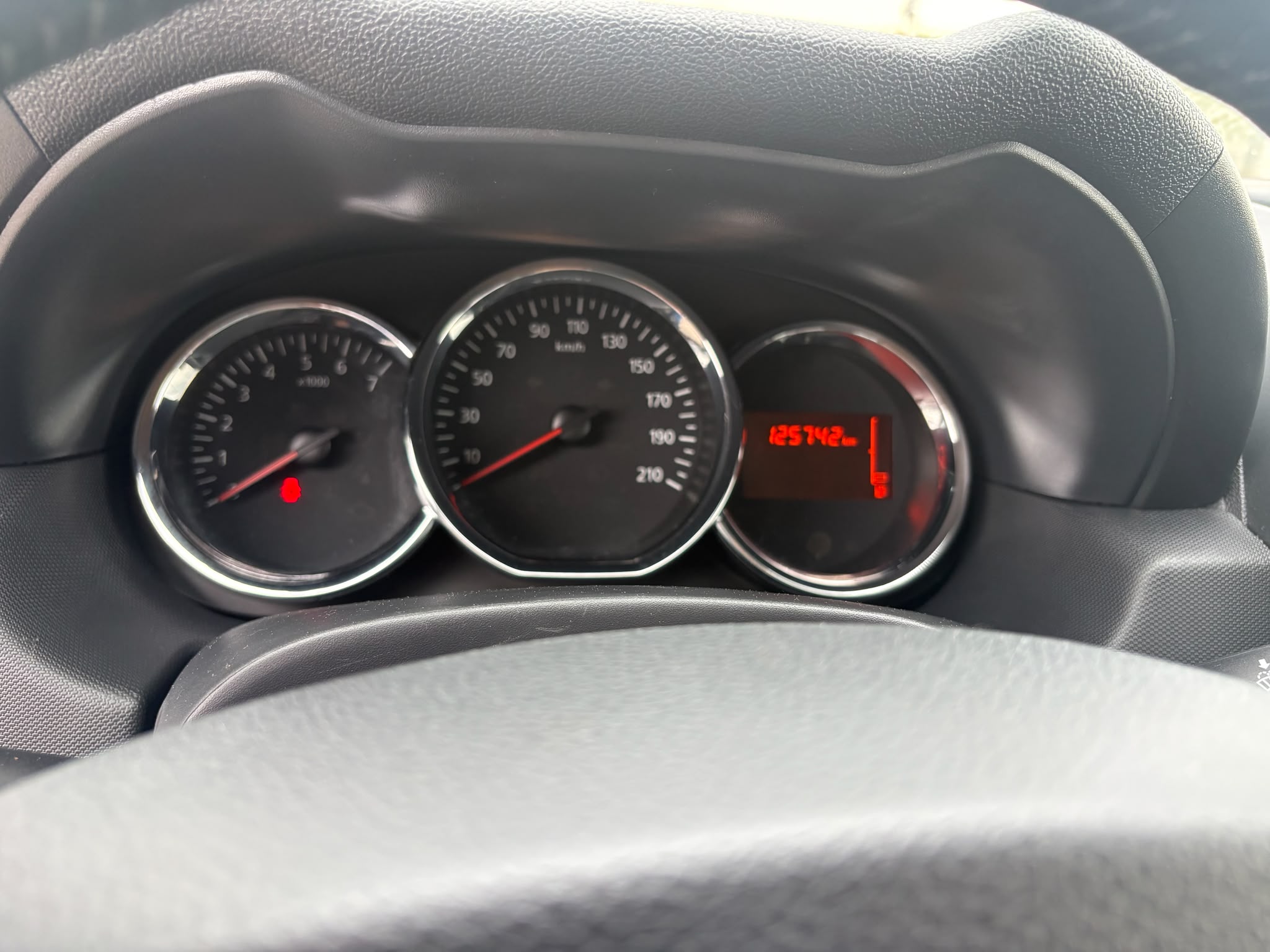 foto Dacia Duster 1.2 TCe Benzină 4x2