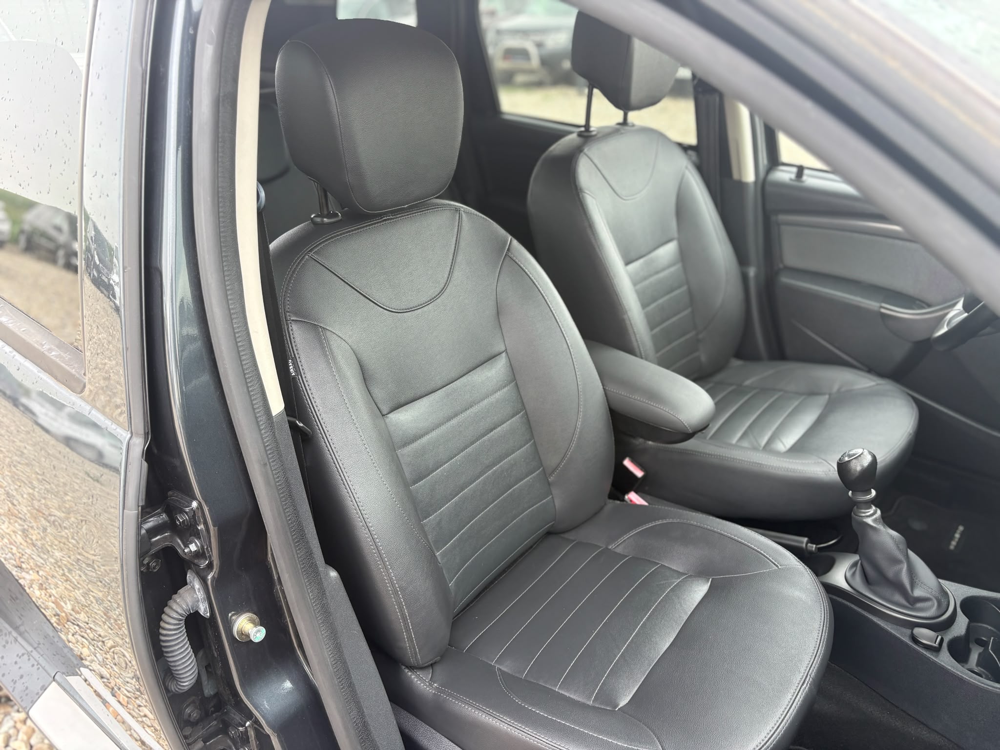 foto Dacia Duster 1.2 TCe Benzină 4x2
